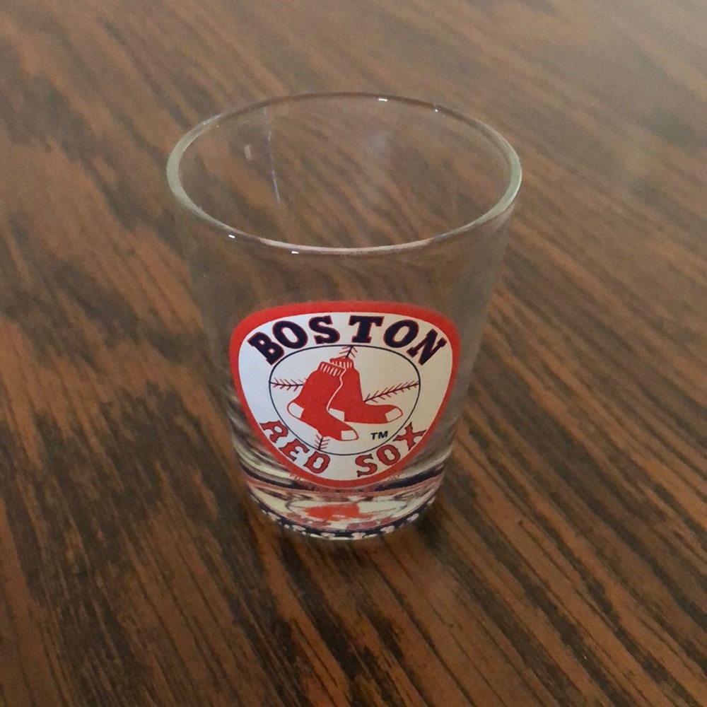 Boston Red Sox Shot Glass 🐶